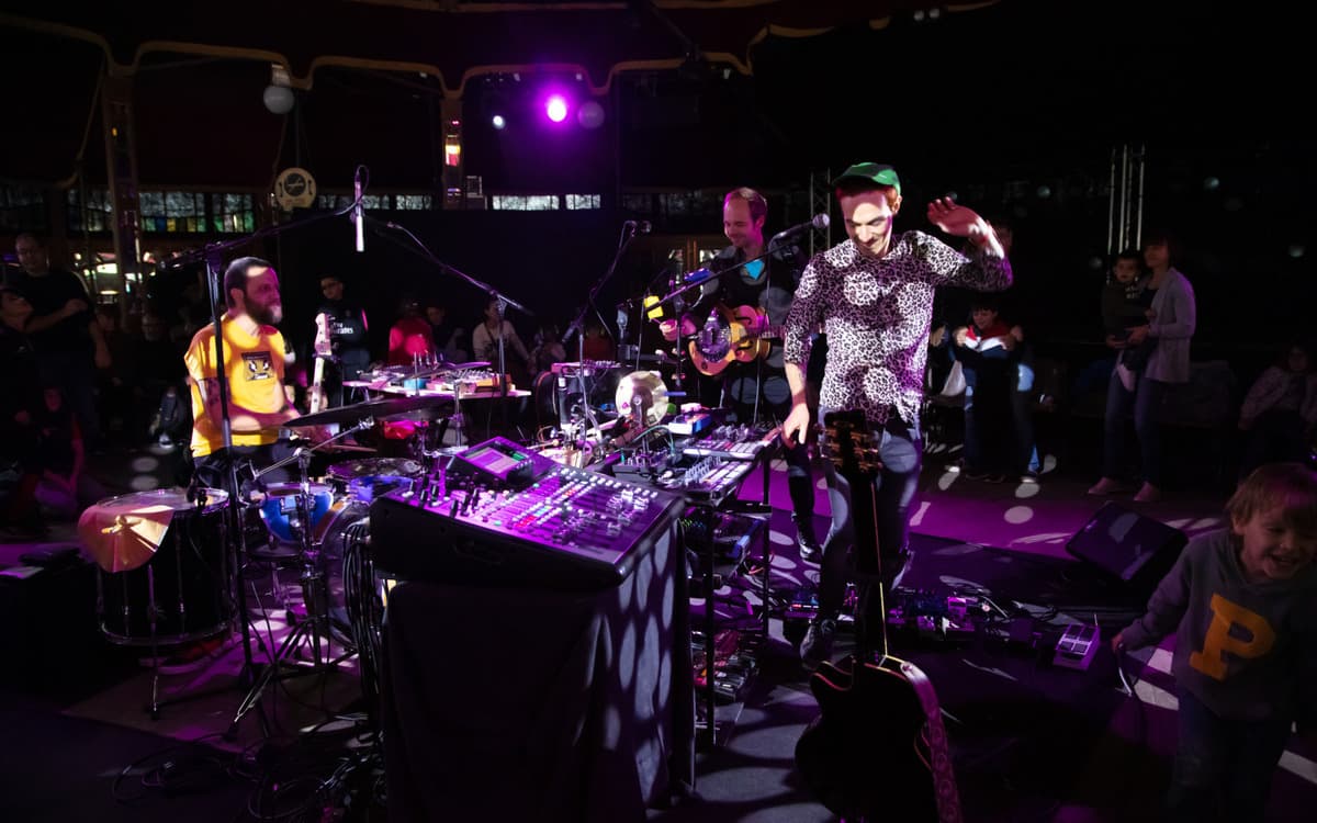 TEC-TEC, concert tropicaliste participatif
