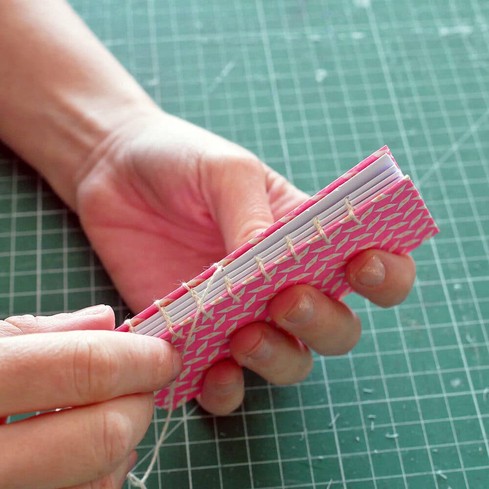 Atelier reliure : création d'un carnet