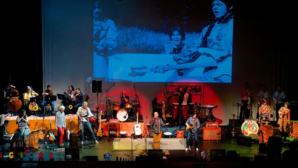 TRIBUTE TO THE BEATLES