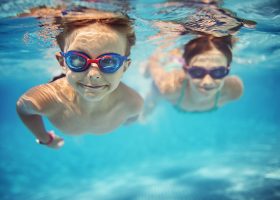 kideaz top5 piscine enfants aquasud anniversaire